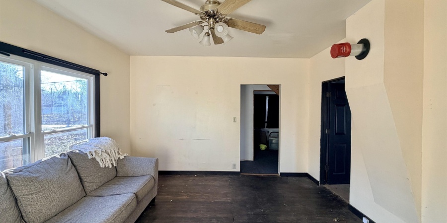 353 N Park Street, Jasonville, Indiana 47438,MLS,202602906