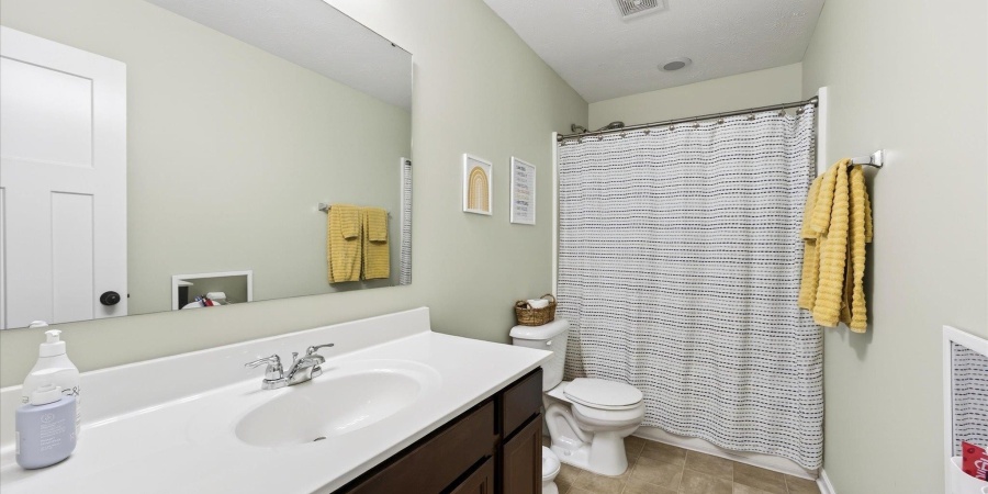 6225 N Lawrence Lane, Ellettsville, Indiana 47429,MLS,202602925