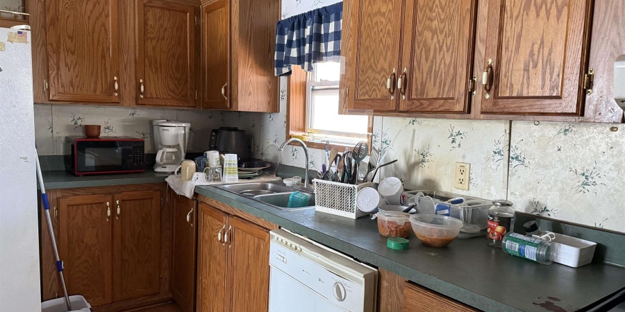 319 E Frank Street, Mitchell, Indiana 47446,MLS,202603053