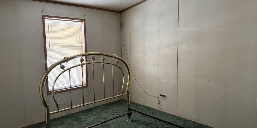 319 E Frank Street, Mitchell, Indiana 47446,MLS,202603053