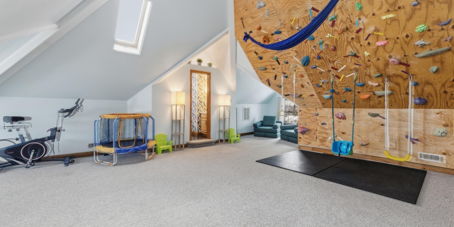 1202 E Maxwell Lane, Bloomington, Indiana 47401,MLS,202603057