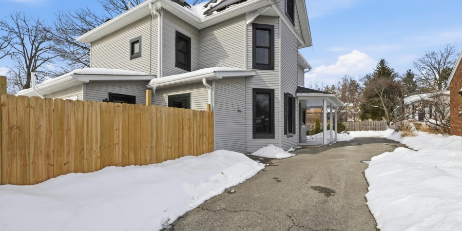 1202 E Maxwell Lane, Bloomington, Indiana 47401,MLS,202603057