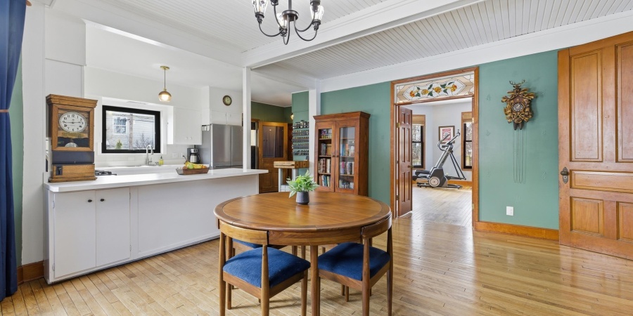 1202 E Maxwell Lane, Bloomington, Indiana 47401,MLS,202603057