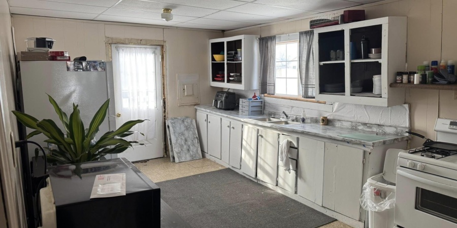 314 W Warren Street, Mitchell, Indiana 47446,MLS,202603062