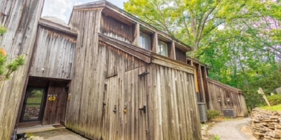 9451 S Pointe Lasalles Drive, Bloomington, Indiana 47401,MLS,202603078