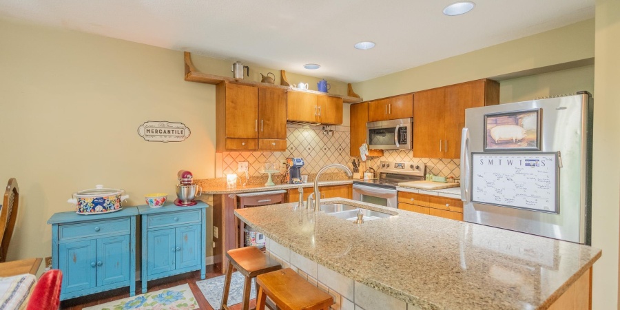 9451 S Pointe Lasalles Drive, Bloomington, Indiana 47401,MLS,202603078