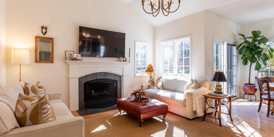 2410 E Cedarwood Court, Bloomington, Indiana 47401,MLS,202603090