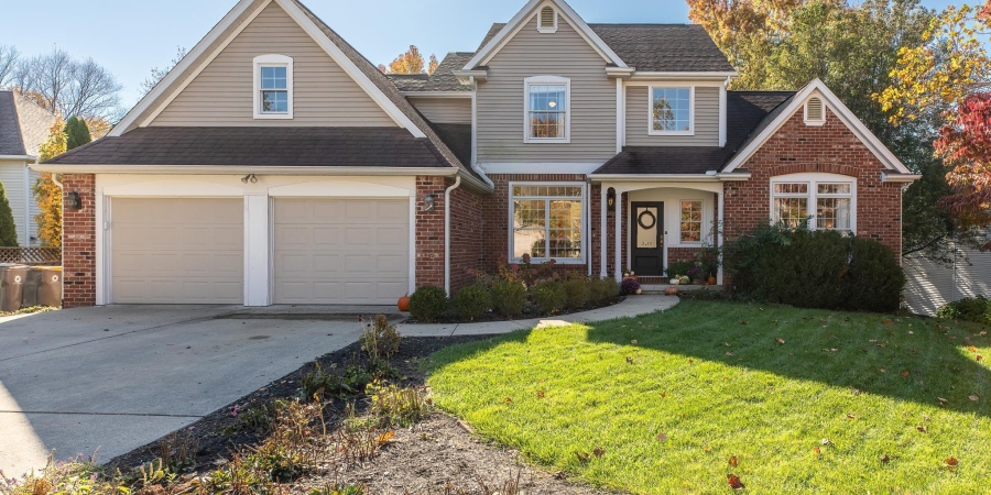 2410 E Cedarwood Court, Bloomington, Indiana 47401,MLS,202603090