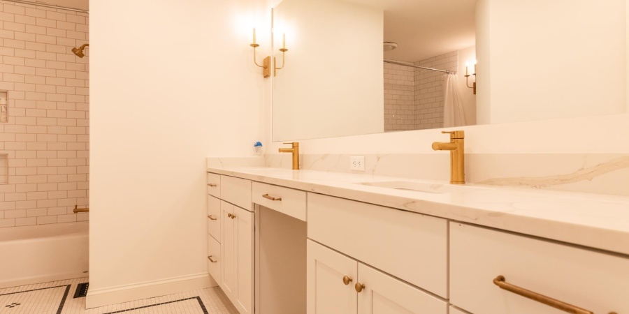 2410 E Cedarwood Court, Bloomington, Indiana 47401,MLS,202603090