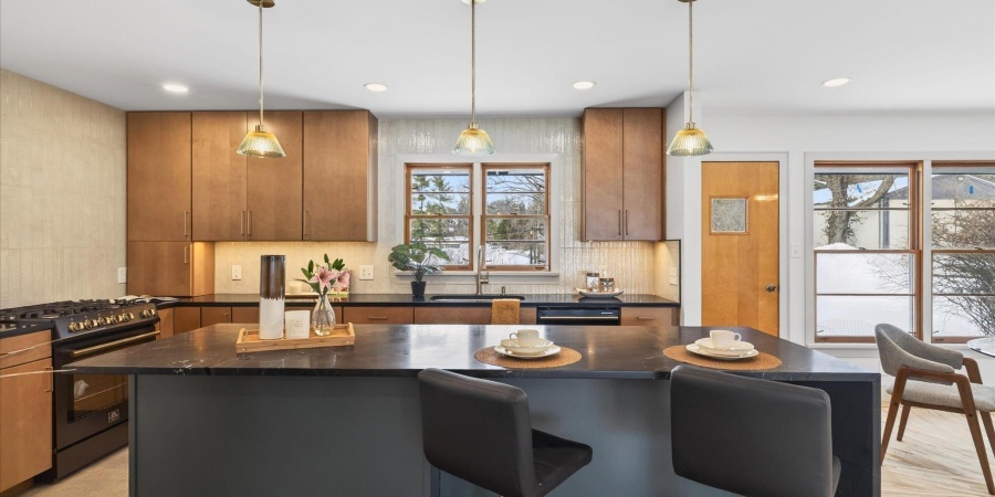 301 E Glendora Drive, Bloomington, Indiana 47408-1133,MLS,202603129