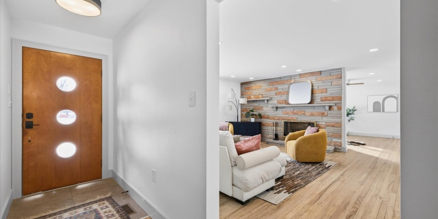 301 E Glendora Drive, Bloomington, Indiana 47408-1133,MLS,202603129