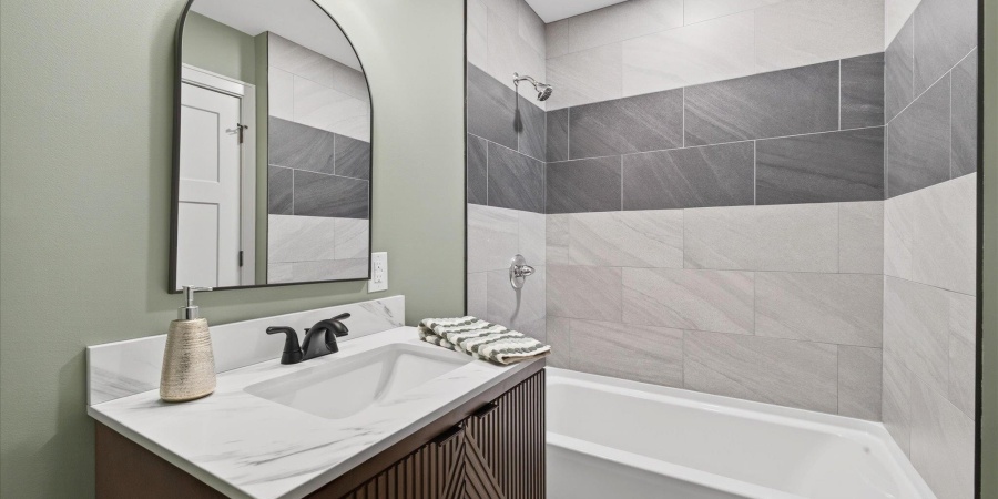 301 E Glendora Drive, Bloomington, Indiana 47408-1133,MLS,202603129