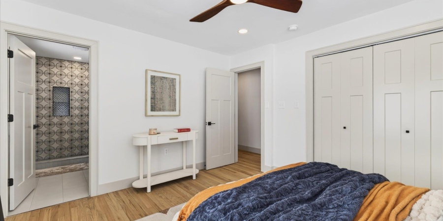 301 E Glendora Drive, Bloomington, Indiana 47408-1133,MLS,202603129