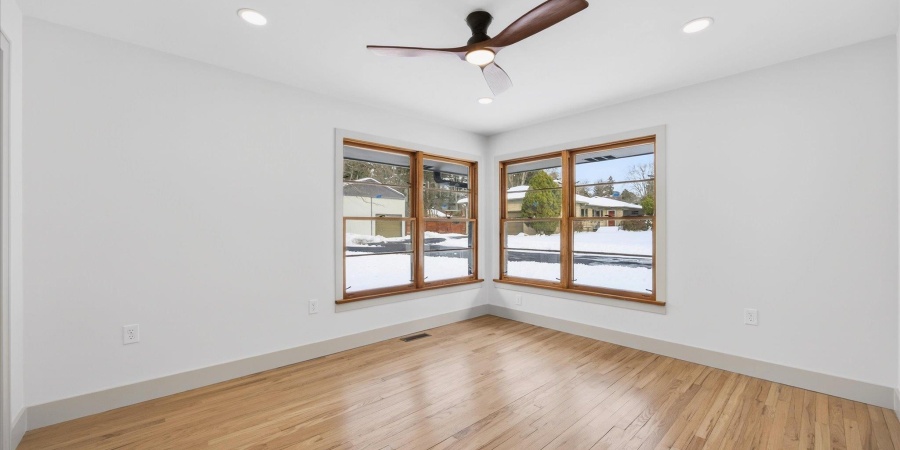 301 E Glendora Drive, Bloomington, Indiana 47408-1133,MLS,202603129