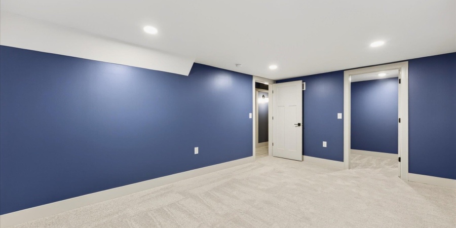 301 E Glendora Drive, Bloomington, Indiana 47408-1133,MLS,202603129