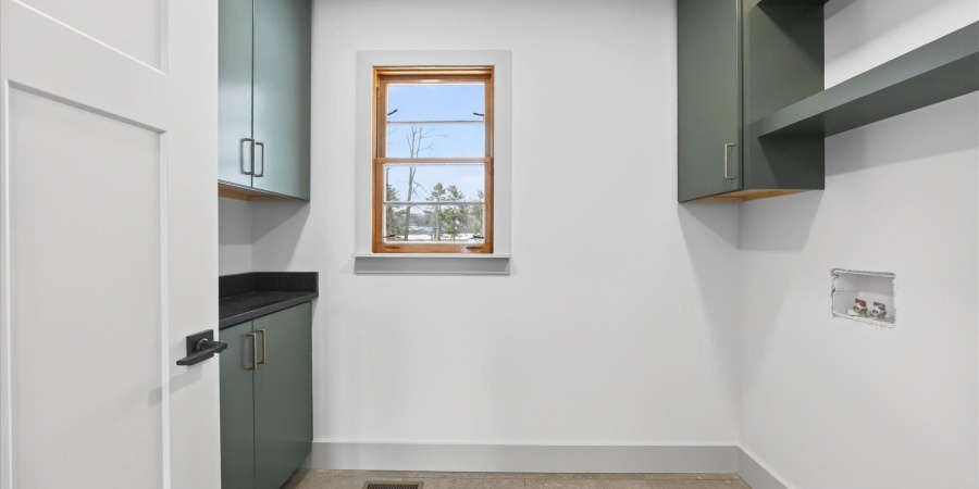 301 E Glendora Drive, Bloomington, Indiana 47408-1133,MLS,202603129