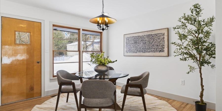 301 E Glendora Drive, Bloomington, Indiana 47408-1133,MLS,202603129