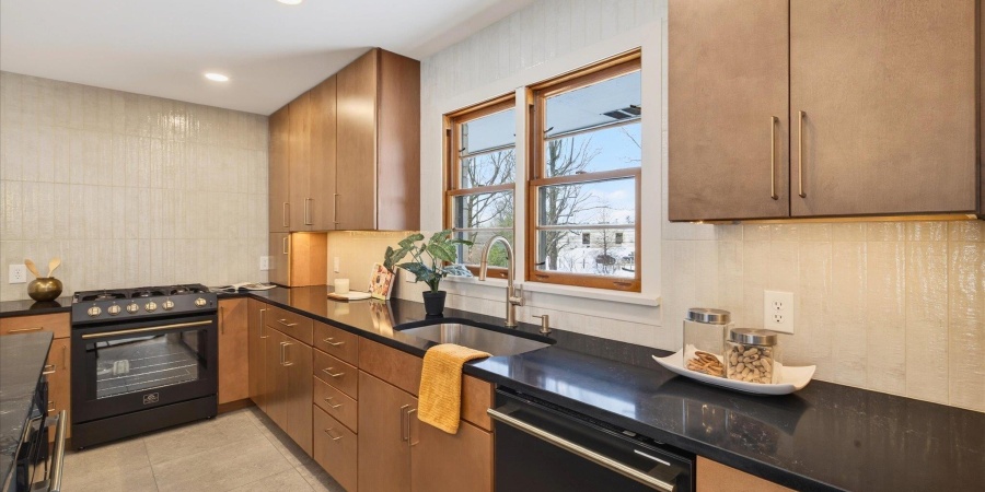 301 E Glendora Drive, Bloomington, Indiana 47408-1133,MLS,202603129