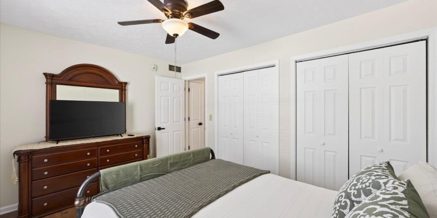 1217 W Woodhill Drive, Bloomington, Indiana 47403,MLS,202603202