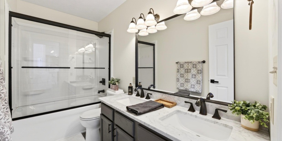 1217 W Woodhill Drive, Bloomington, Indiana 47403,MLS,202603202