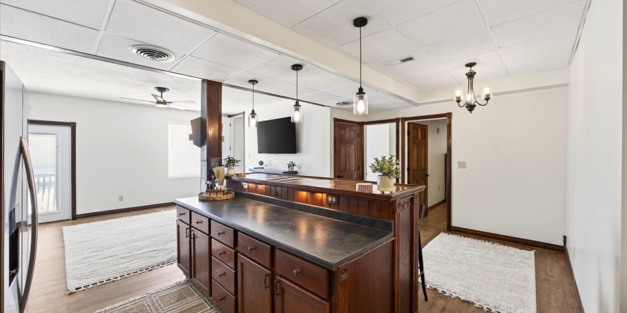 1217 W Woodhill Drive, Bloomington, Indiana 47403,MLS,202603202