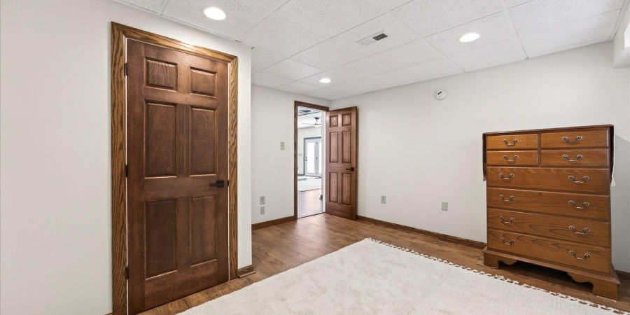 1217 W Woodhill Drive, Bloomington, Indiana 47403,MLS,202603202