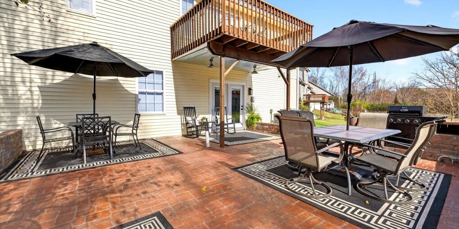 1217 W Woodhill Drive, Bloomington, Indiana 47403,MLS,202603202