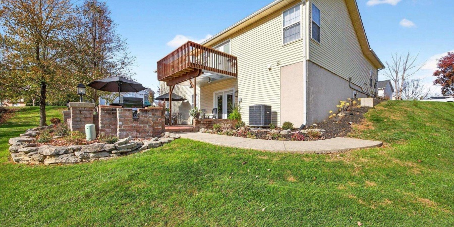 1217 W Woodhill Drive, Bloomington, Indiana 47403,MLS,202603202