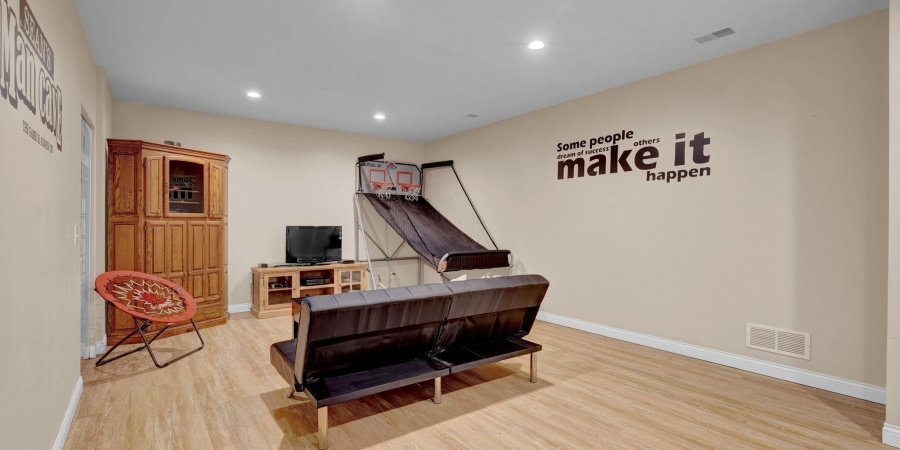 4421 S Derby Drive, Bloomington, Indiana 47401,MLS,202603218