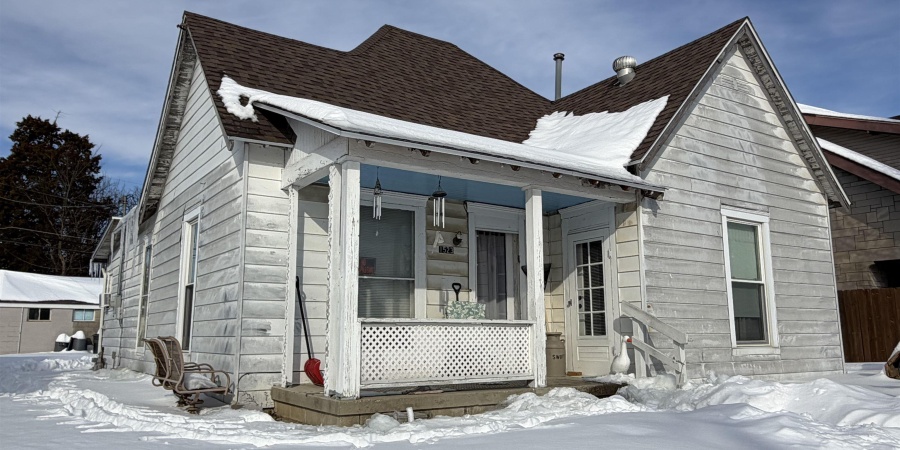 1523 4th Street, Bedford, Indiana 47421,MLS,202603219