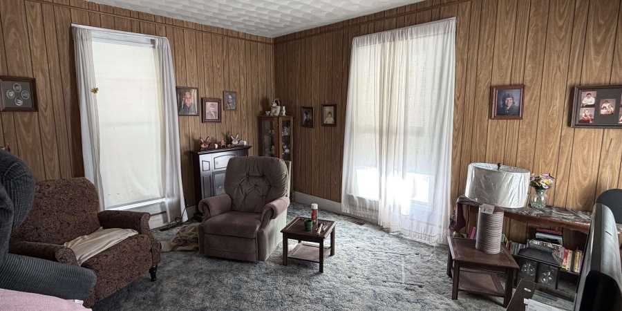 1523 4th Street, Bedford, Indiana 47421,MLS,202603219