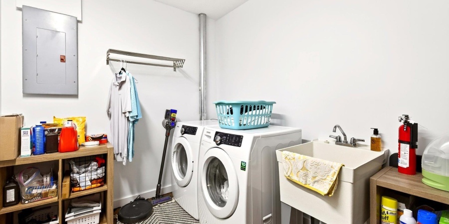 9428 S Harbour Pointe Drive, Bloomington, Indiana 47401,MLS,202603224