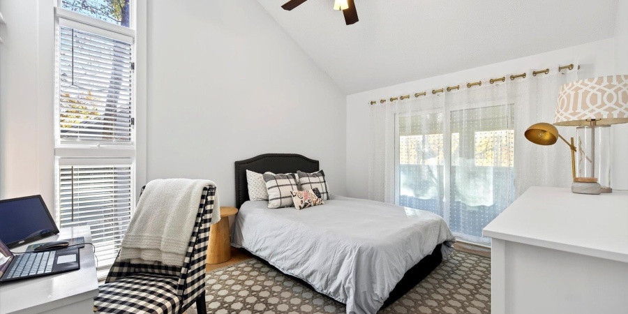 9428 S Harbour Pointe Drive, Bloomington, Indiana 47401,MLS,202603224