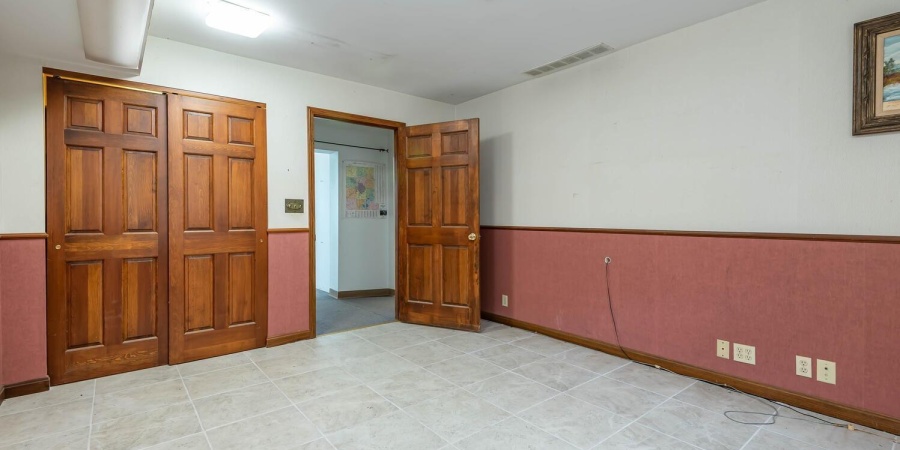 8300 N Wayport Road, Bloomington, Indiana 47408,MLS,202603304