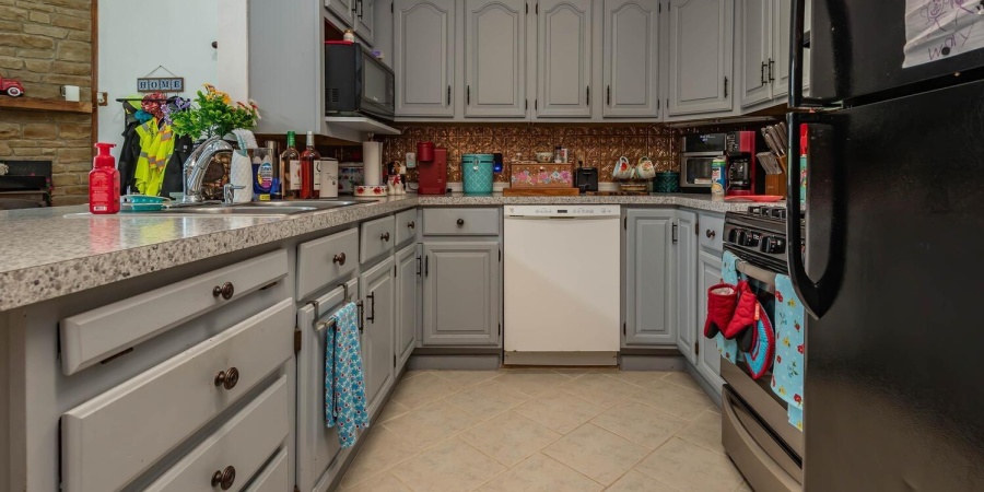 8300 N Wayport Road, Bloomington, Indiana 47408,MLS,202603304