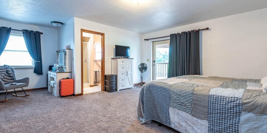 8300 N Wayport Road, Bloomington, Indiana 47408,MLS,202603304