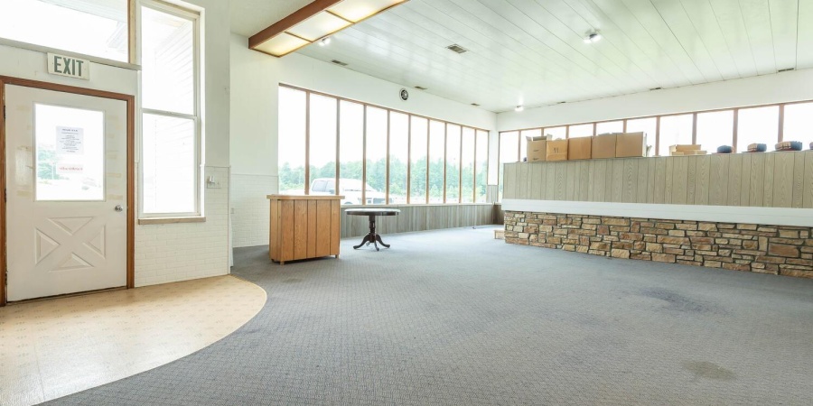 8300 N Wayport Road, Bloomington, Indiana 47408,MLS,202603304