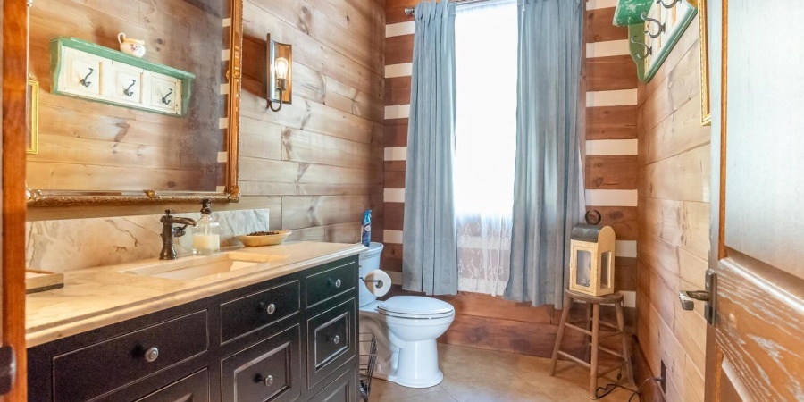 1901 E Lukes Court, Bloomington, Indiana 47401,MLS,202603295