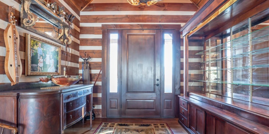 1901 E Lukes Court, Bloomington, Indiana 47401,MLS,202603295