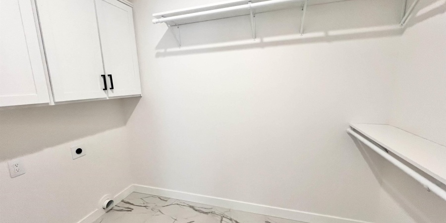 2106 Aruba Drive, Bedford, Indiana 47421,MLS,202603300