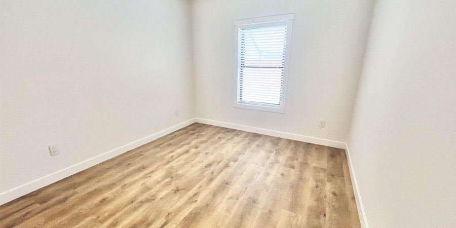 2106 Aruba Drive, Bedford, Indiana 47421,MLS,202603300