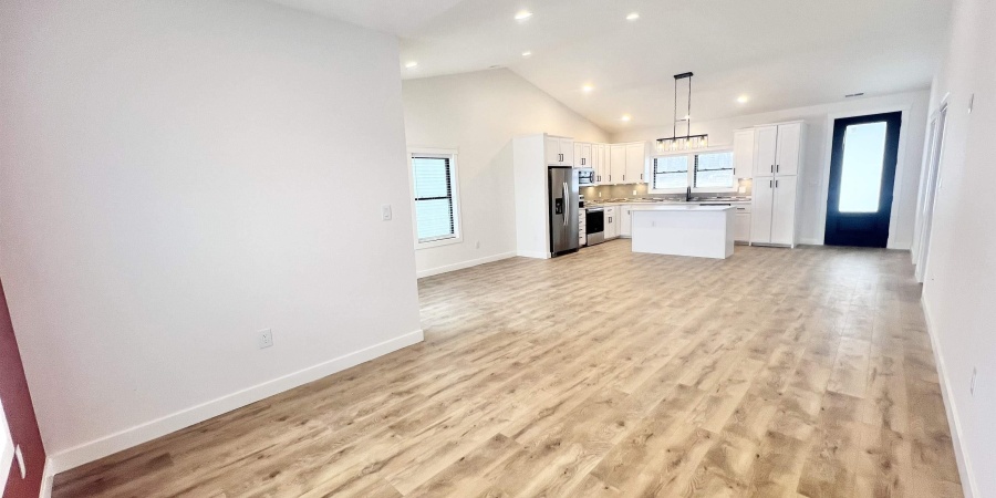 2106 Aruba Drive, Bedford, Indiana 47421,MLS,202603300