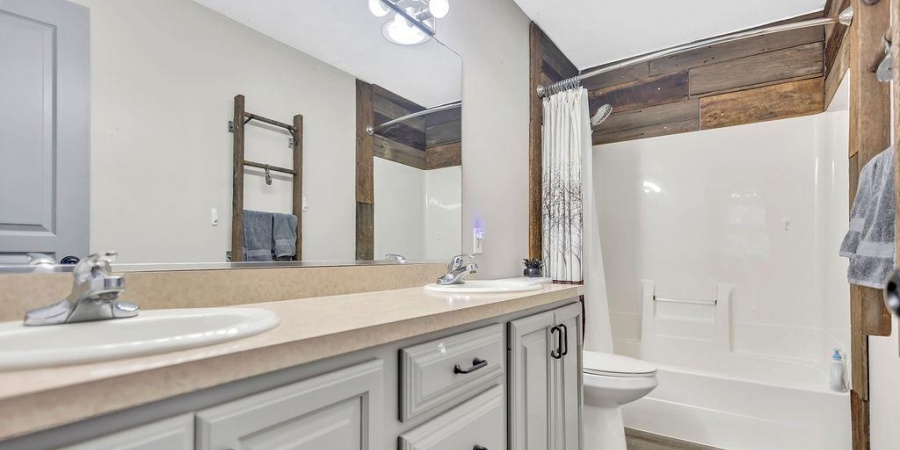 1004 W Burma Road, Bloomington, Indiana 47404-9455,MLS,202603344