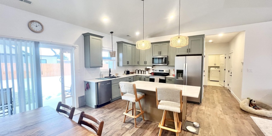 2102 Aruba Drive, Bedford, Indiana 47421,MLS,202603384