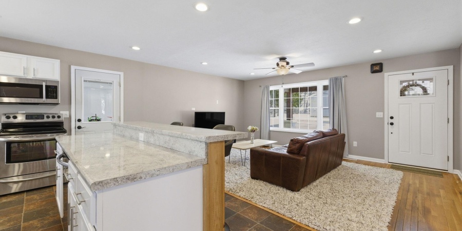 390 Hickory Heights Drive, Bedford, Indiana 47421,MLS,202603481