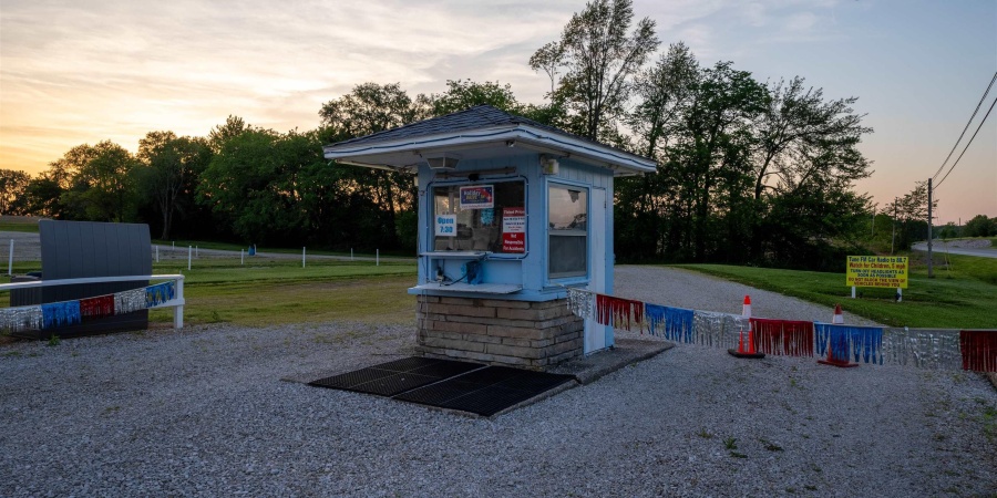 1055 S SR 37 Road, Mitchell, Indiana 47446,MLS,202603506