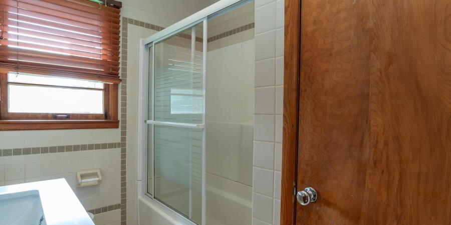 130 S Johnson Avenue, Bloomington, Indiana 47404,MLS,202603523