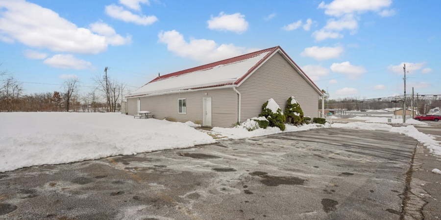 2359 16th Street, Bedford, Indiana 47421,MLS,202603588