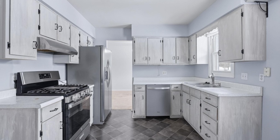 4022 W Glen Oaks Drive, Bloomington, Indiana 47403,MLS,202603698