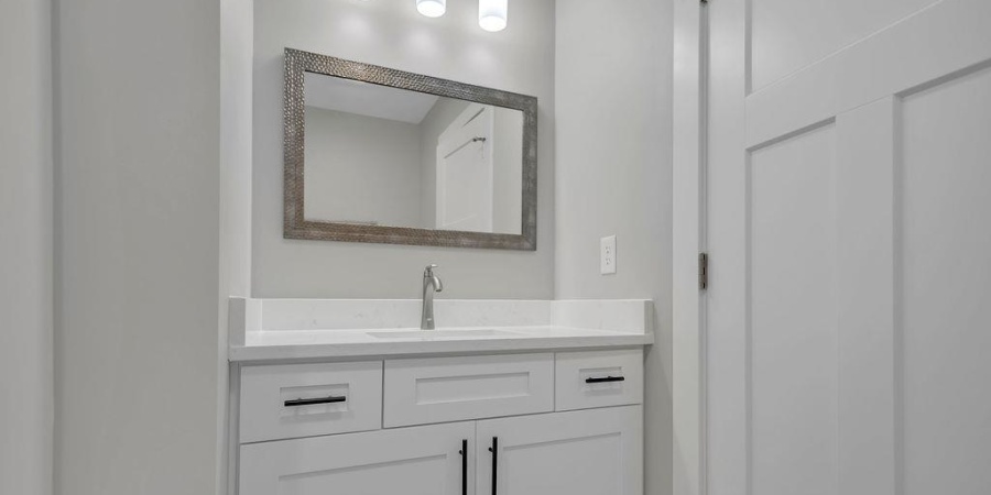 1200 N Woodburn Avenue, Bloomington, Indiana 47404,MLS,202603781